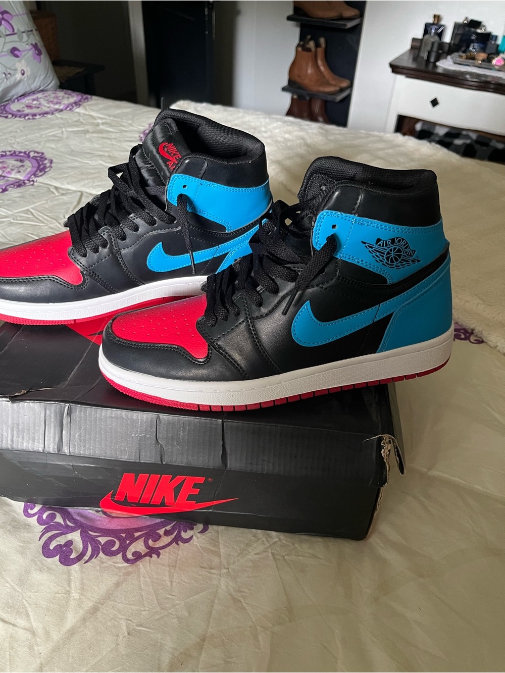 Nike Air Jordan 1 Mid - Black/Blue/Red